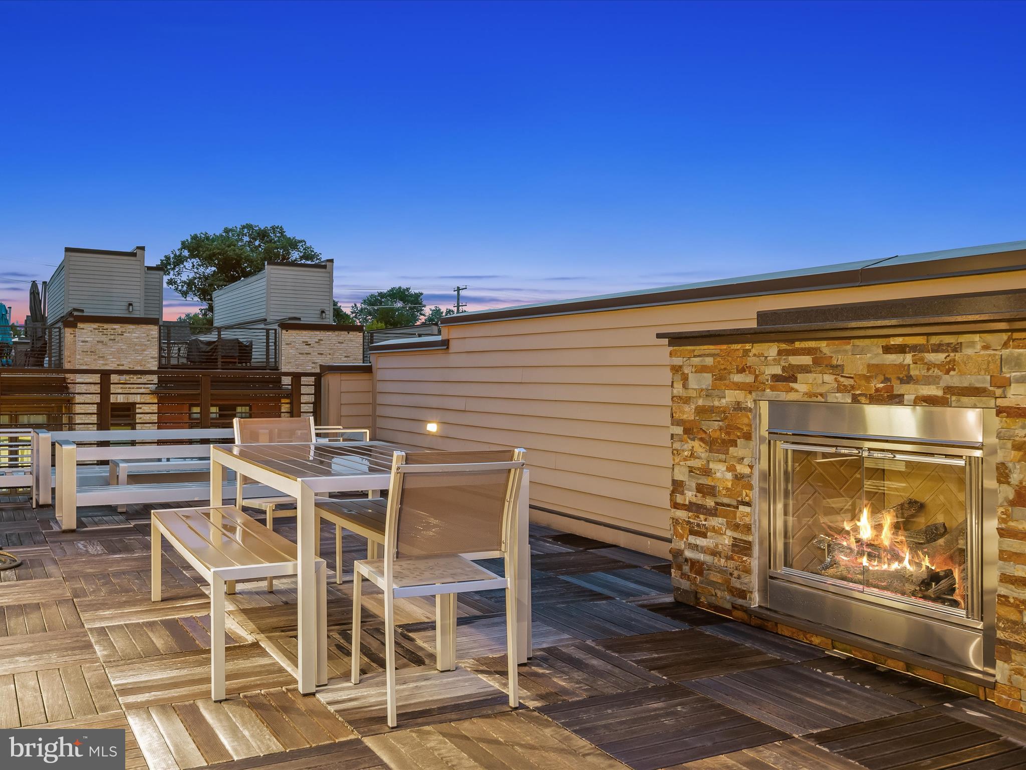 GROSVENOR HEIGHTS - Residential