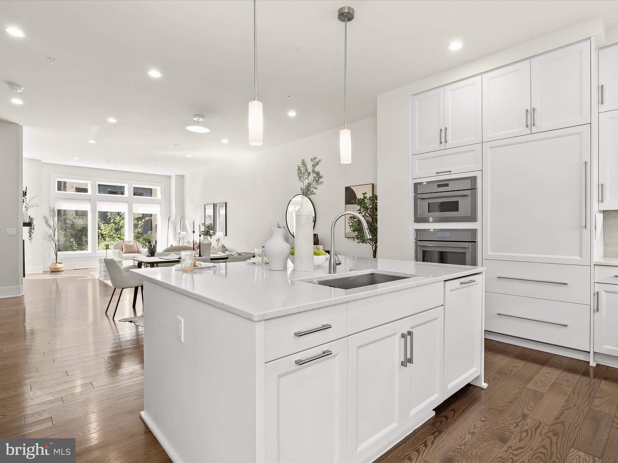 GROSVENOR HEIGHTS - Residential