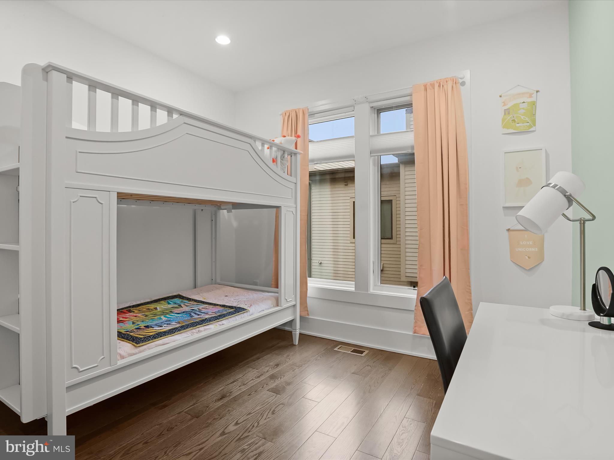 GROSVENOR HEIGHTS - Residential