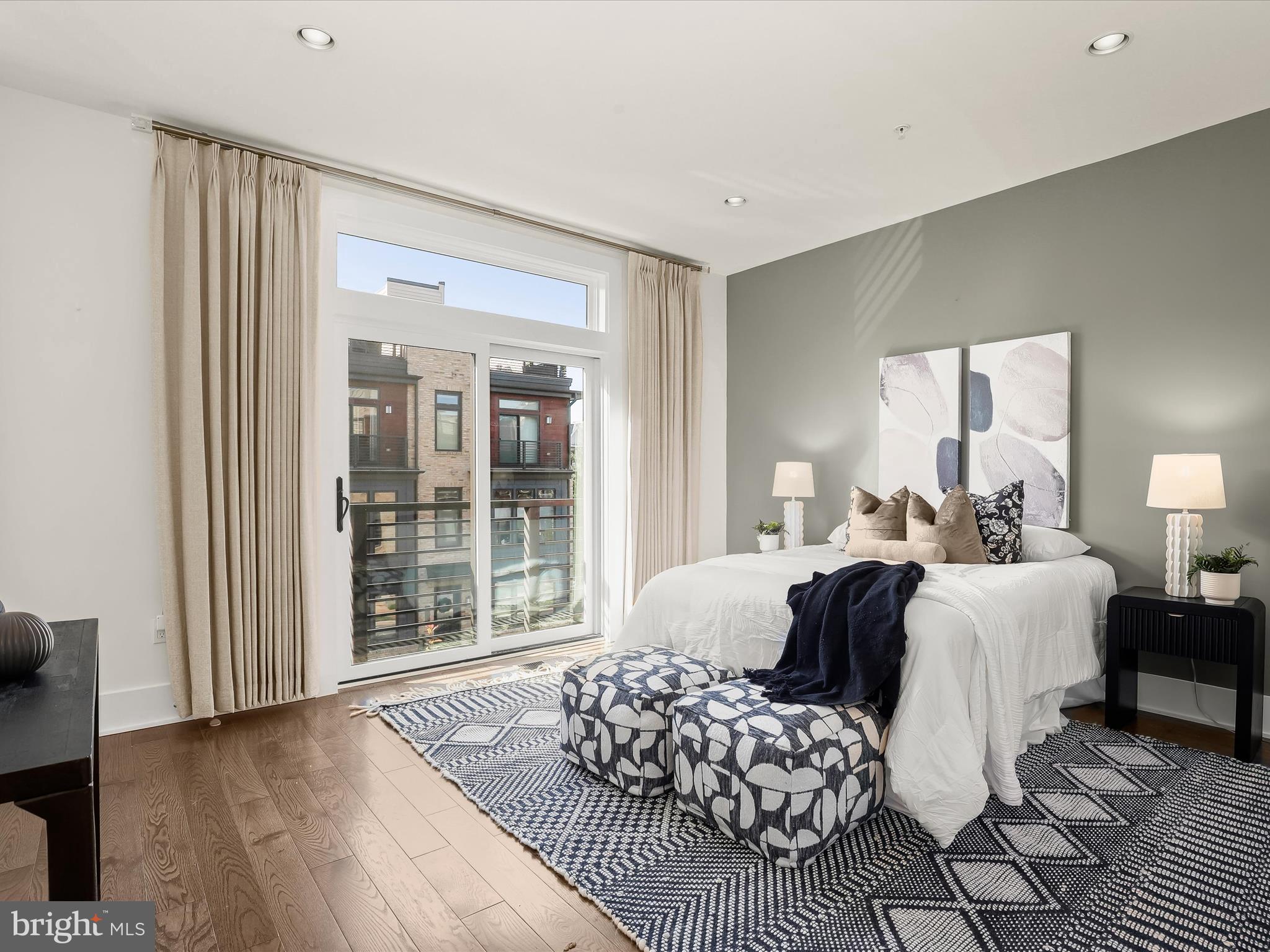 GROSVENOR HEIGHTS - Residential