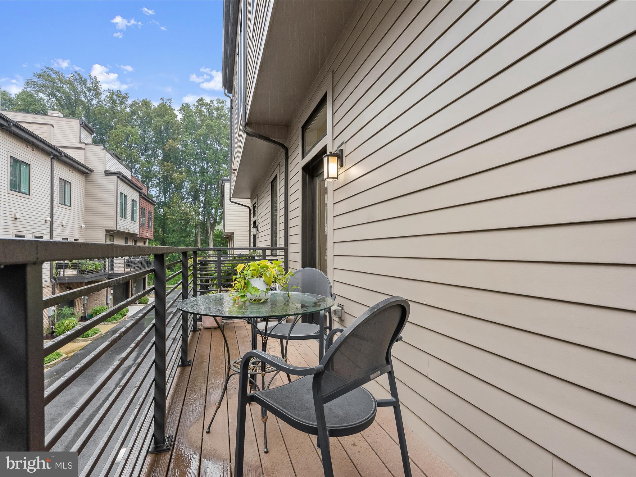 GROSVENOR HEIGHTS - Residential