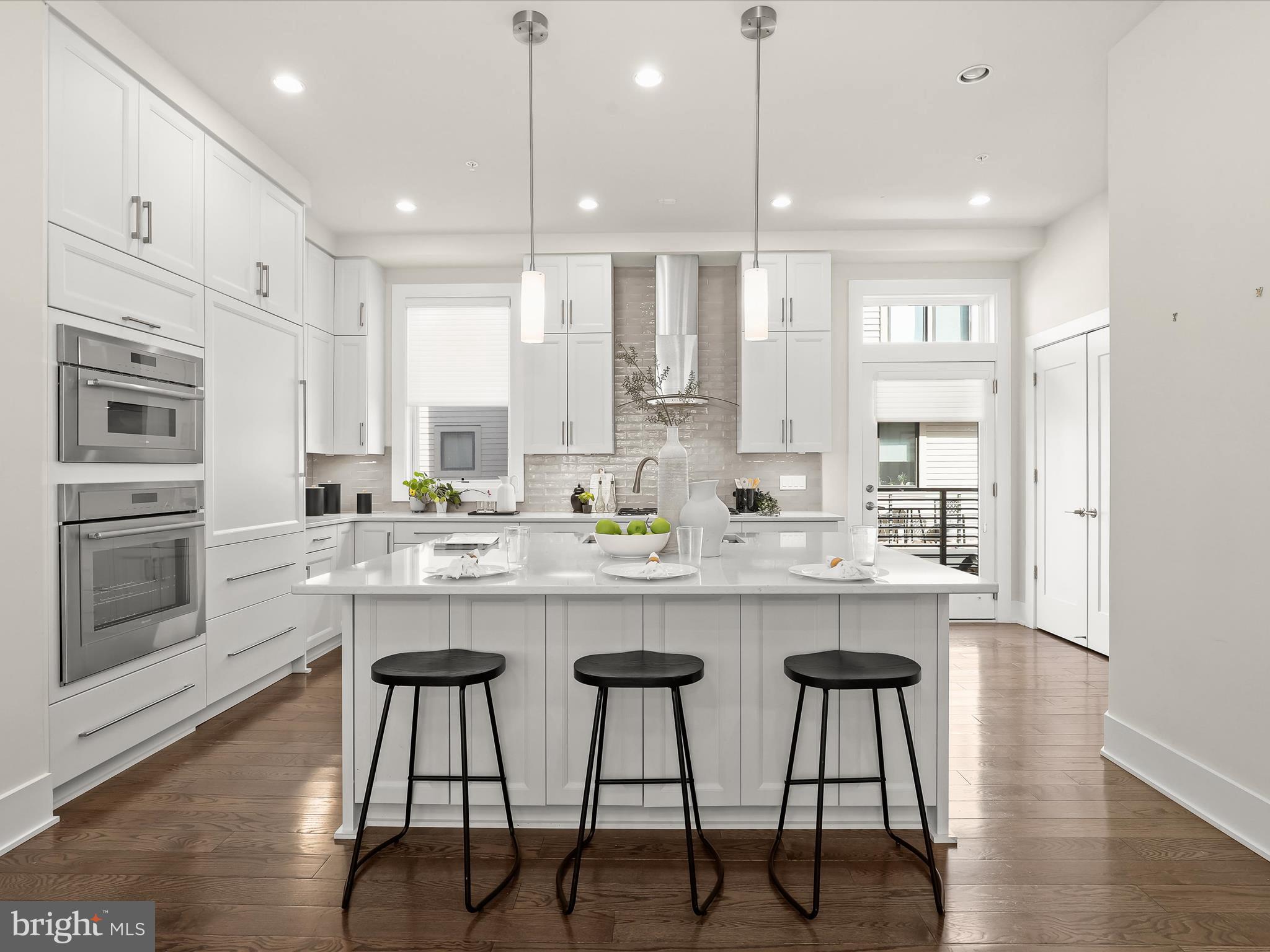 GROSVENOR HEIGHTS - Residential