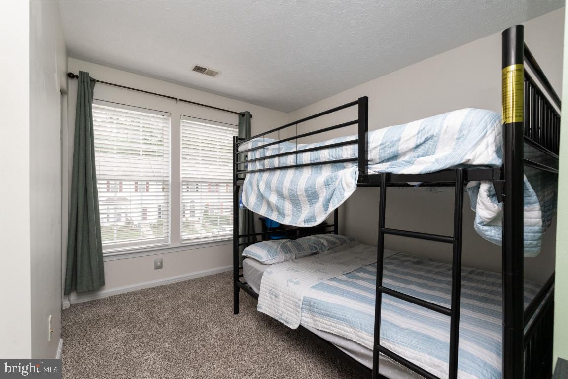 HOLLY WOODS - Residential