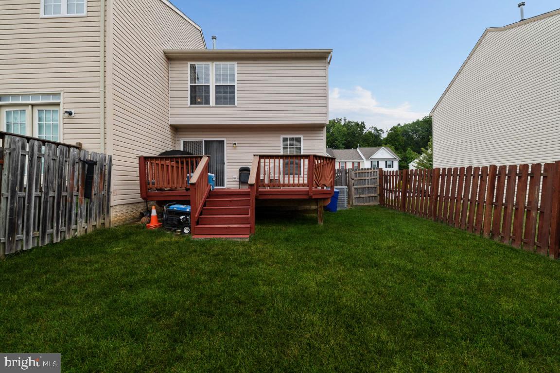 HOLLY WOODS - Residential