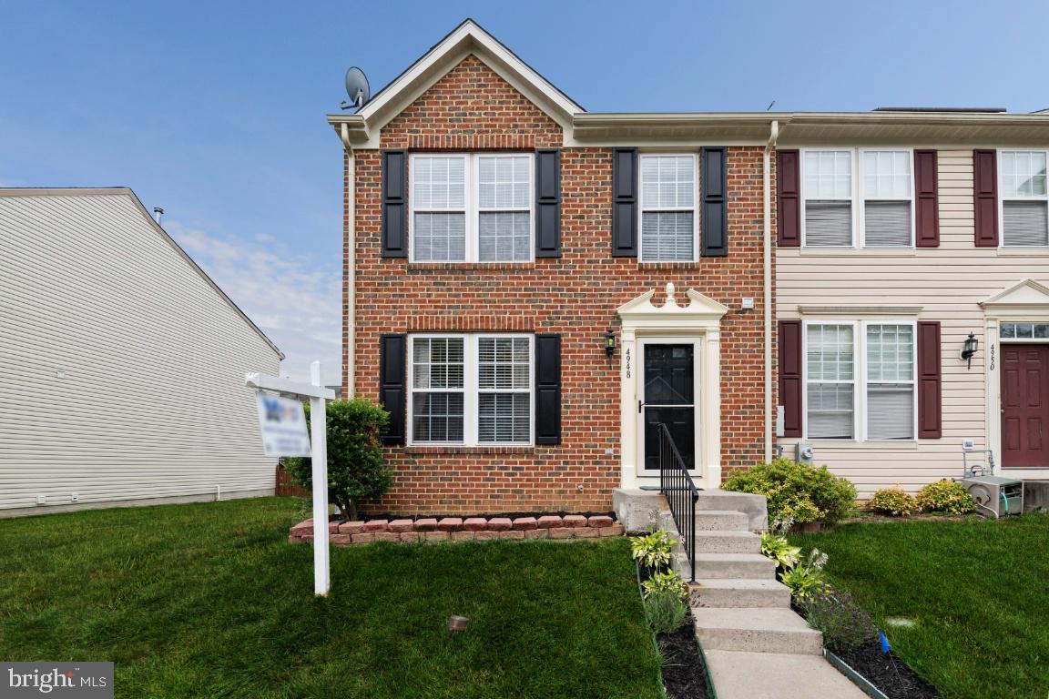 HOLLY WOODS - Residential