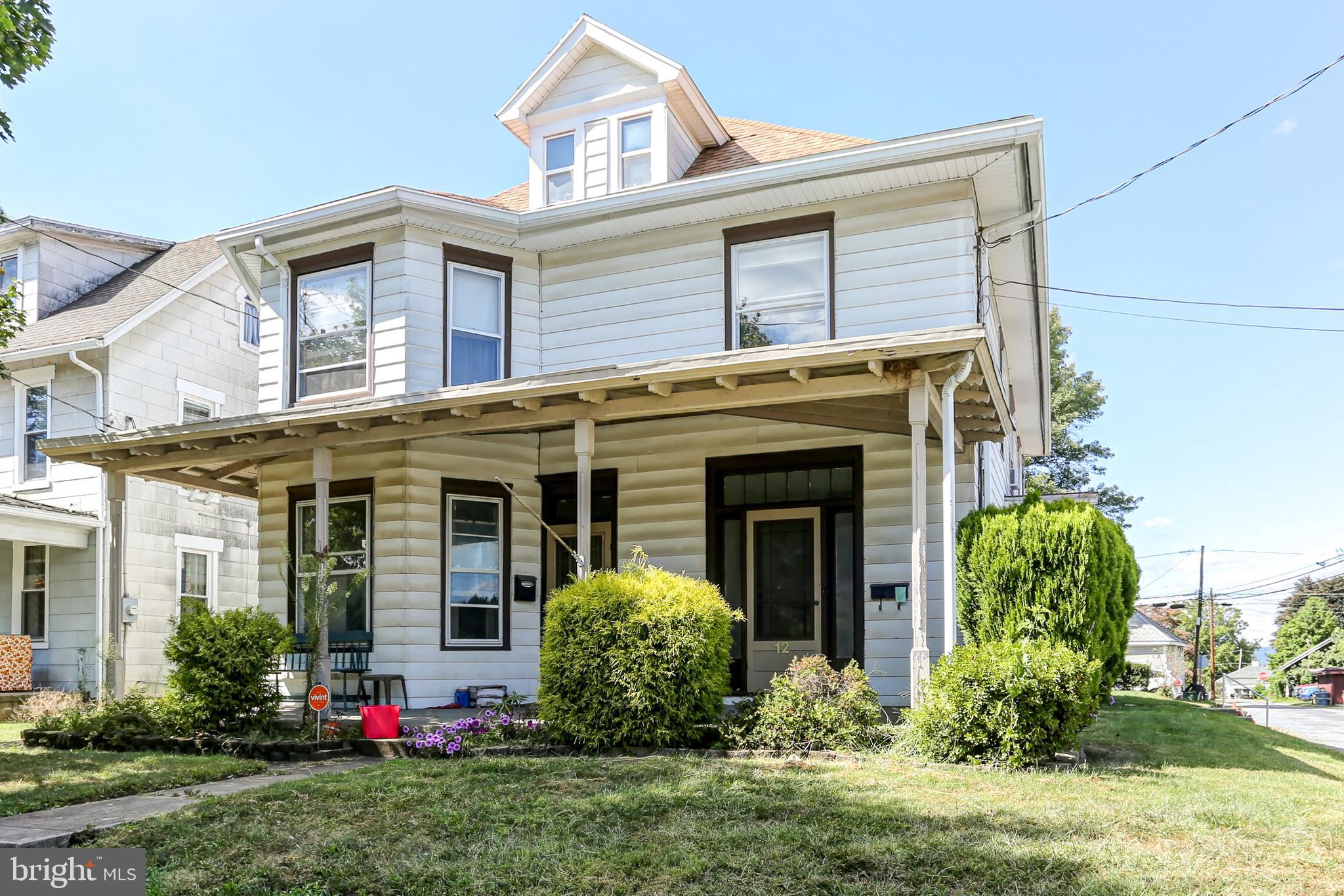 For rent in the heart of Mechanicsburg Borough, this charming three-bedroom, one-bathroom home offers a blend of comfort and convenience. Inside, you'll find beautiful hardwood floors throughout and an abundance of natural light that fills each room. The kitchen features a gas stove and a pantry, ideal for anyone who enjoys cooking. Each bedroom includes its own closet, and there's plenty of extra storage available in both the basement and attic. Ceiling fans and window units provide cooling during the warmer months. Located within walking distance to downtown Mechanicsburg, this home is also conveniently close to local businesses and schools, making it a perfect fit for anyone looking to enjoy all the borough has to offer.