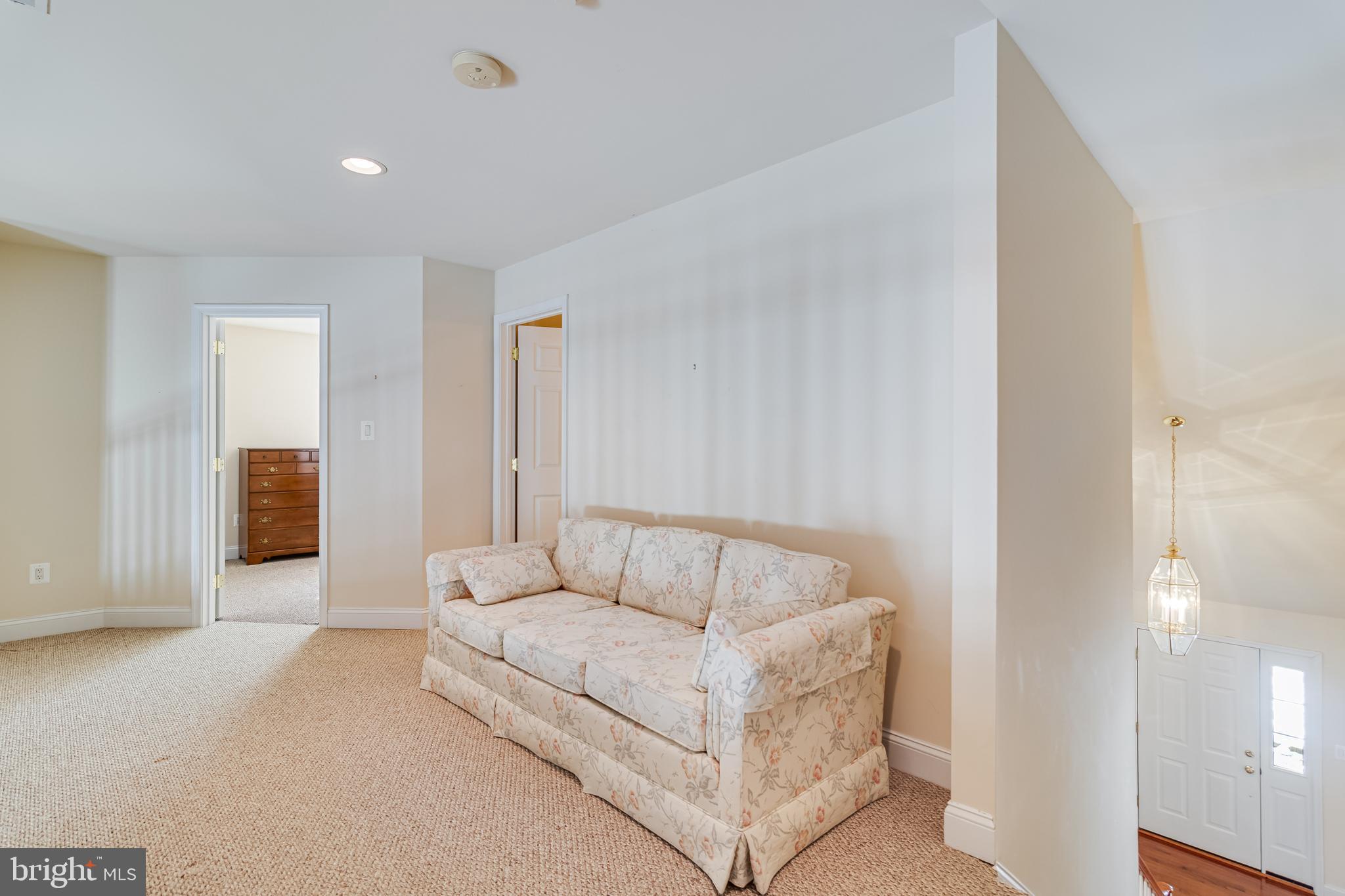 SOUTHGATE - Residential