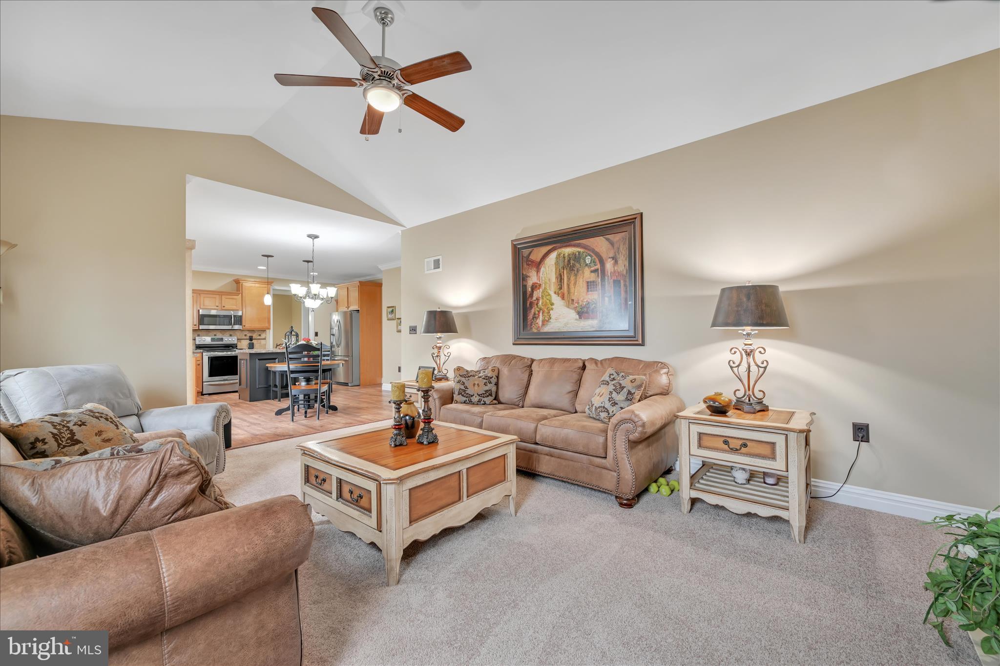 LONDON CROFT - Residential