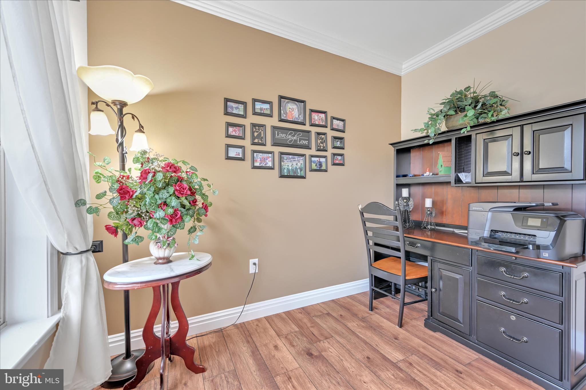 LONDON CROFT - Residential