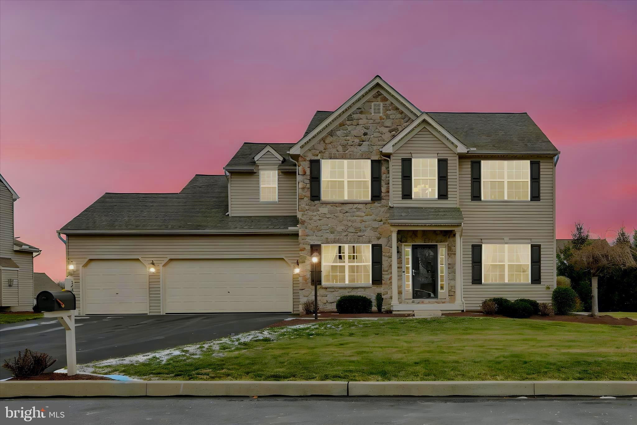 36 PEMBROOKE LN L-0108