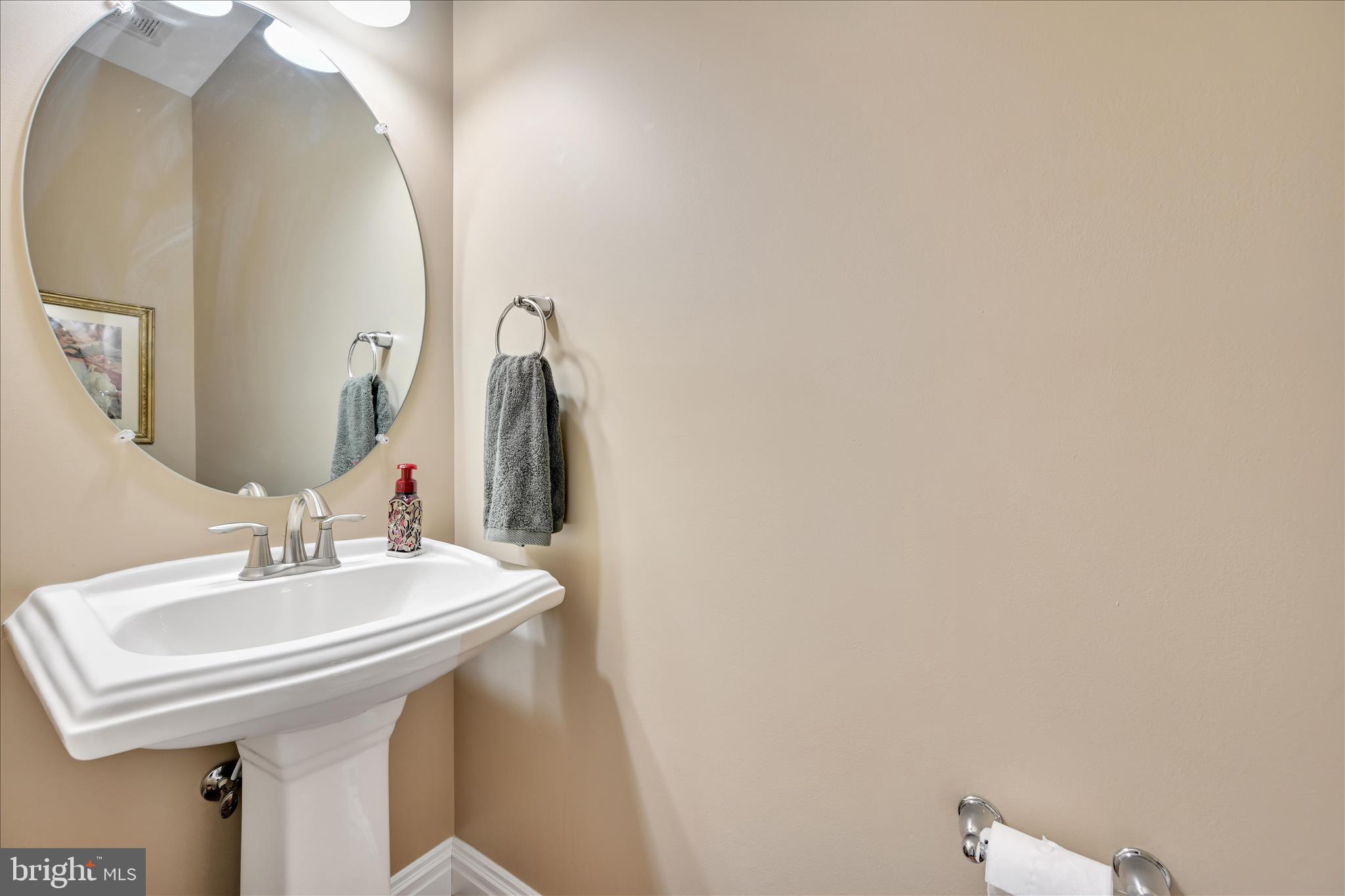 LONDON CROFT - Residential