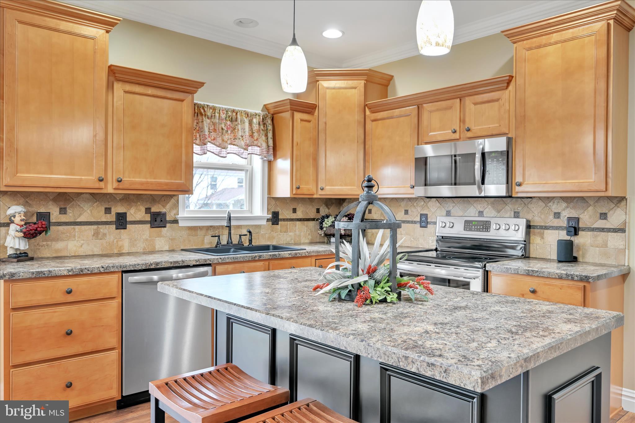 LONDON CROFT - Residential