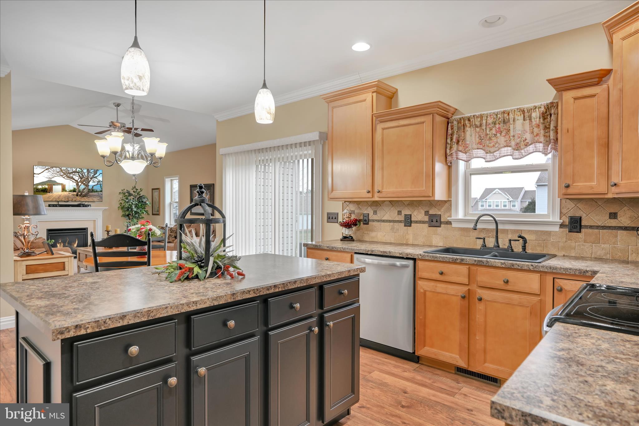 LONDON CROFT - Residential