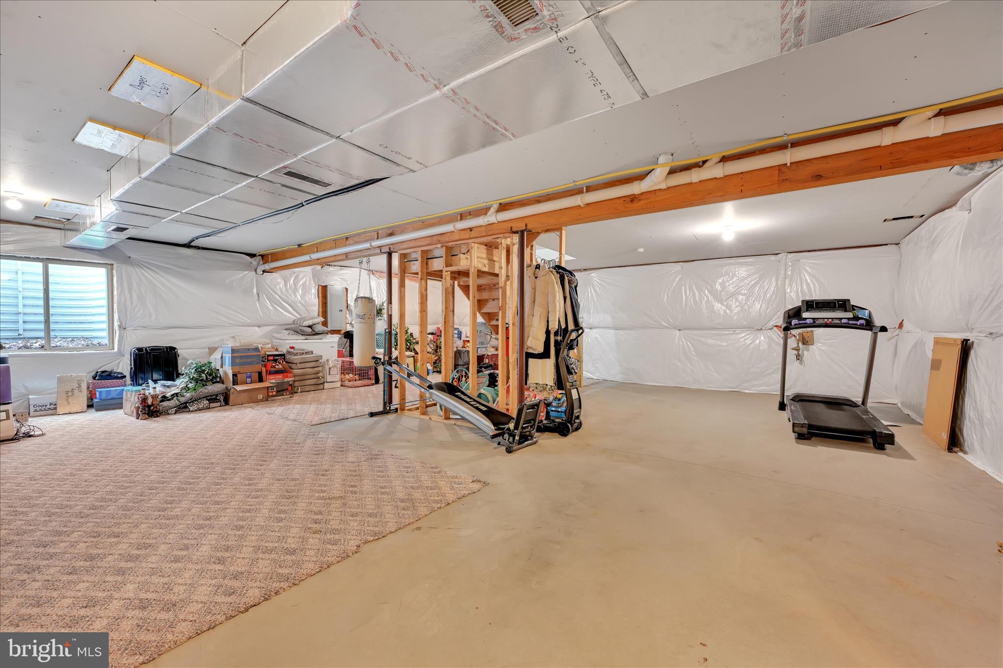 LONDON CROFT - Residential