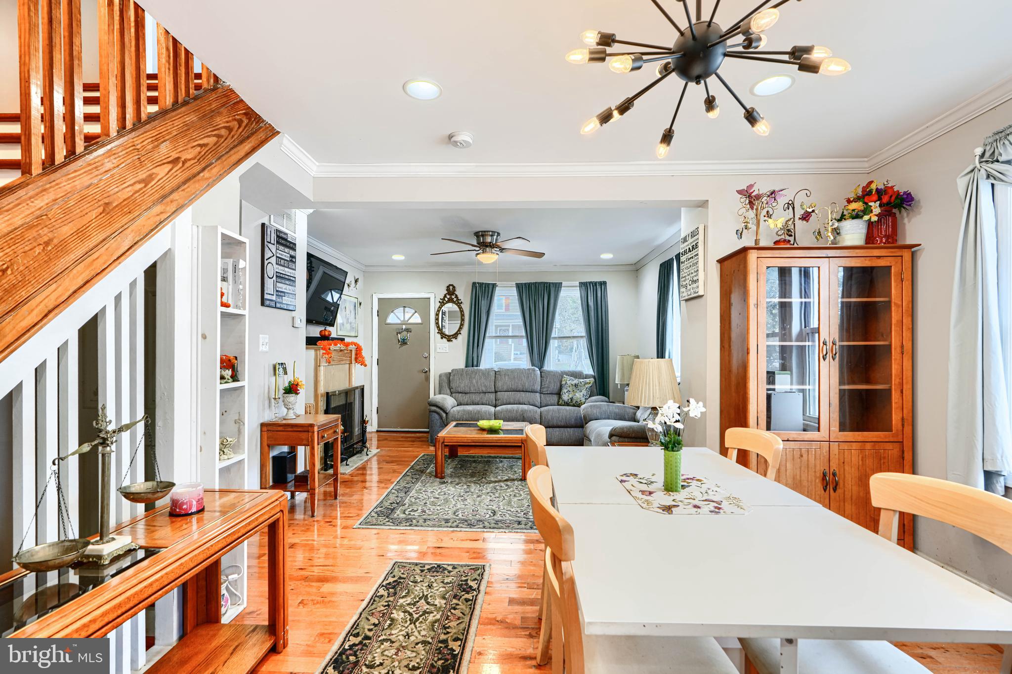 WOODSIDE - Residential