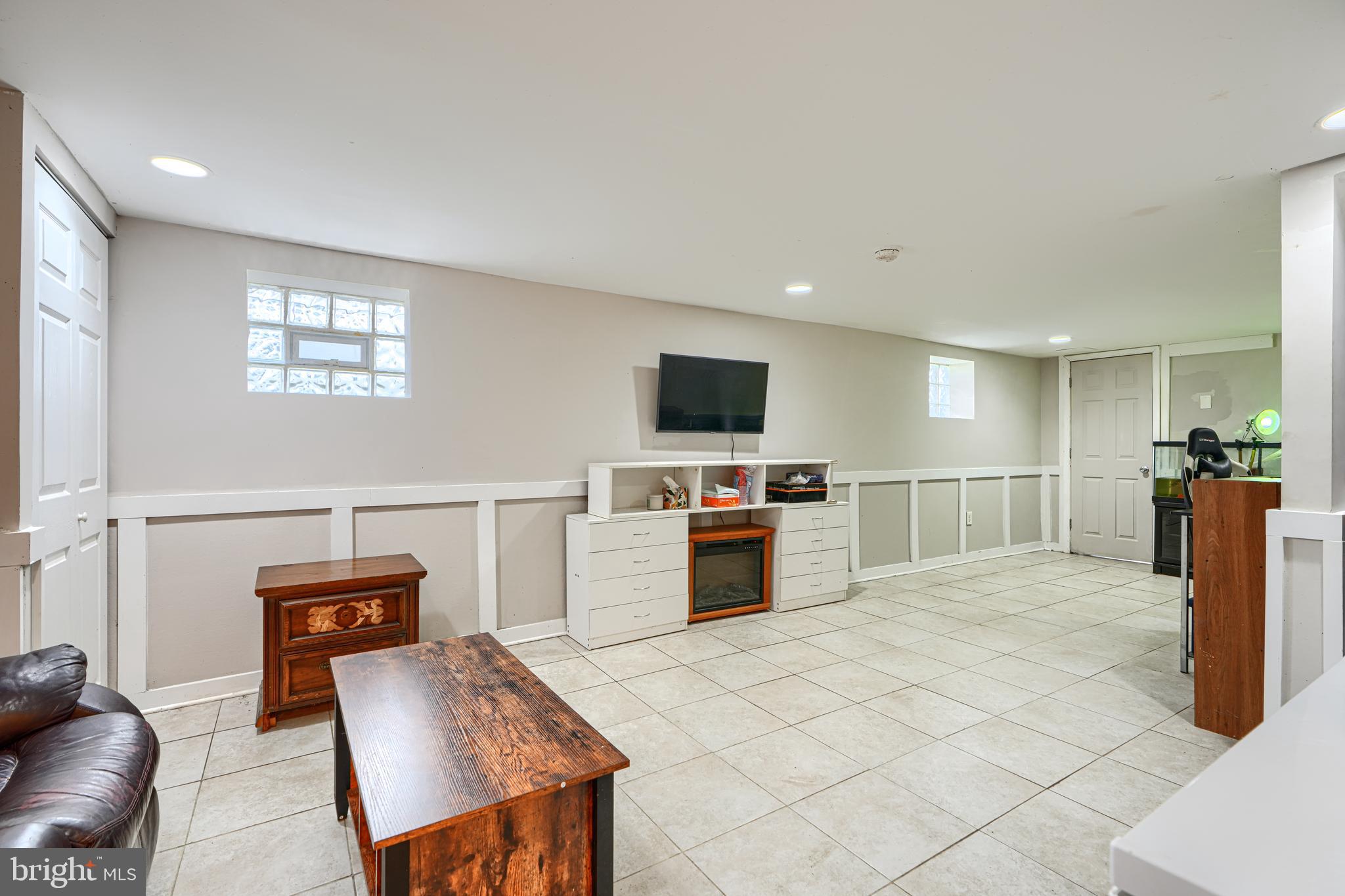 WOODSIDE - Residential