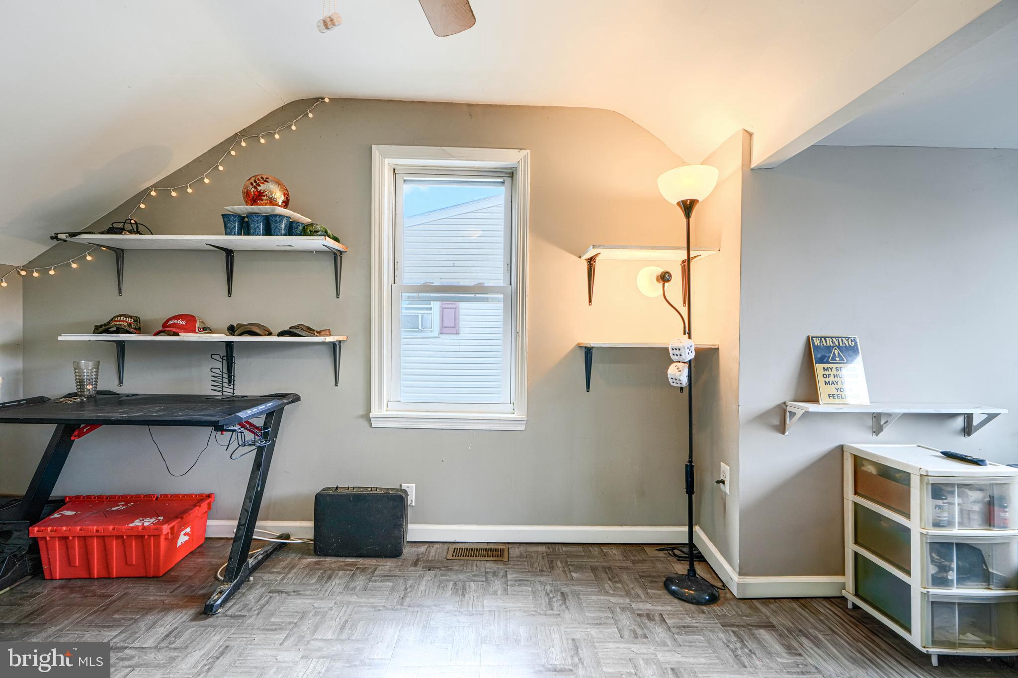 WOODSIDE - Residential