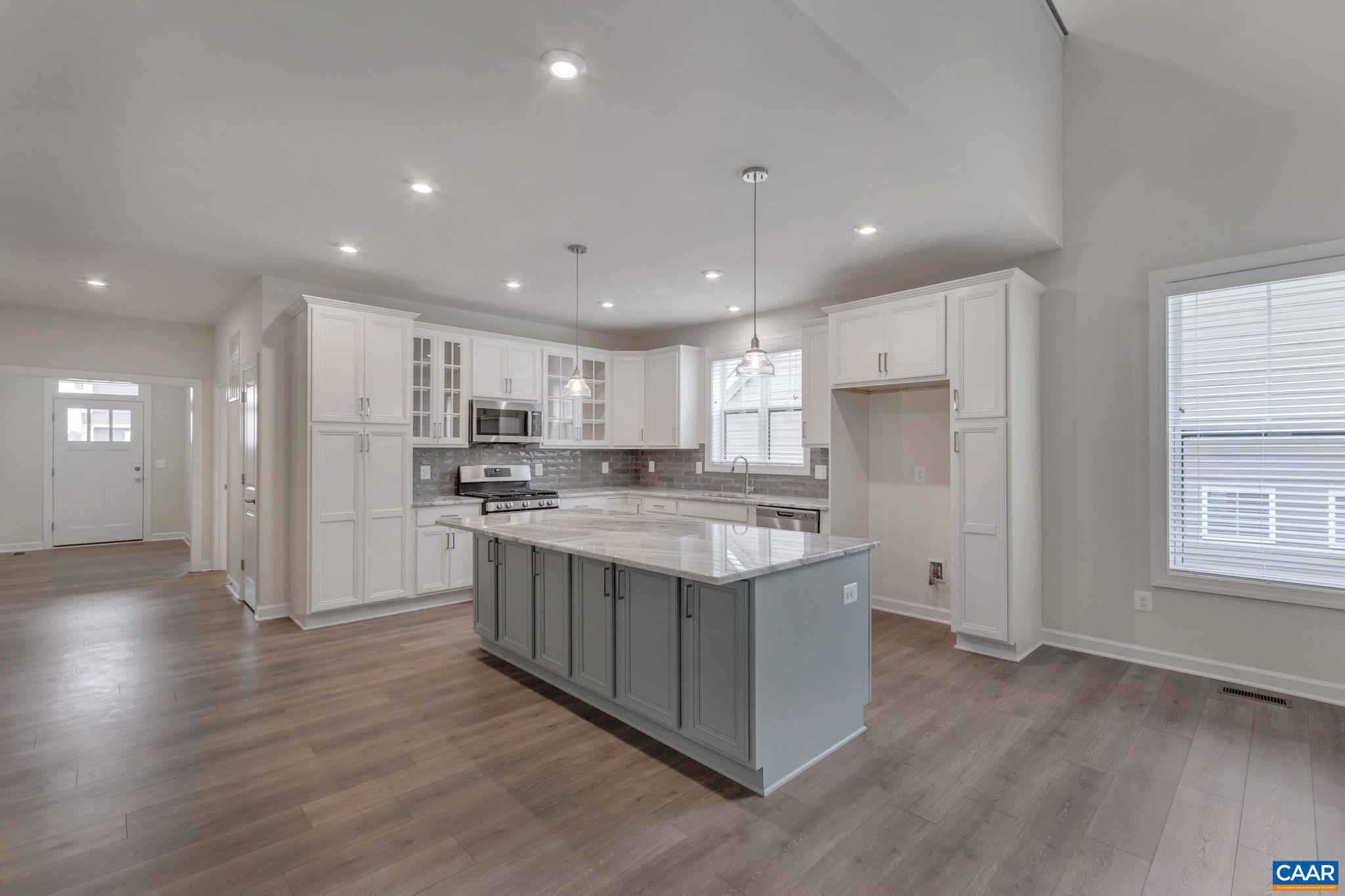 MEADOW BROOK - Residential