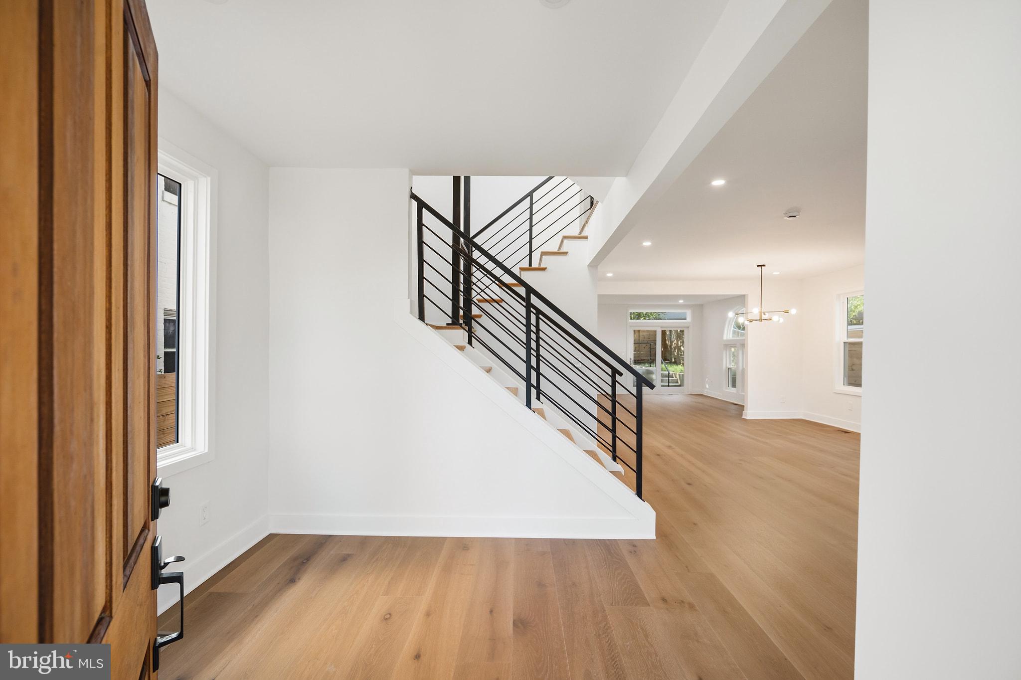 5310 14TH STREET NW
