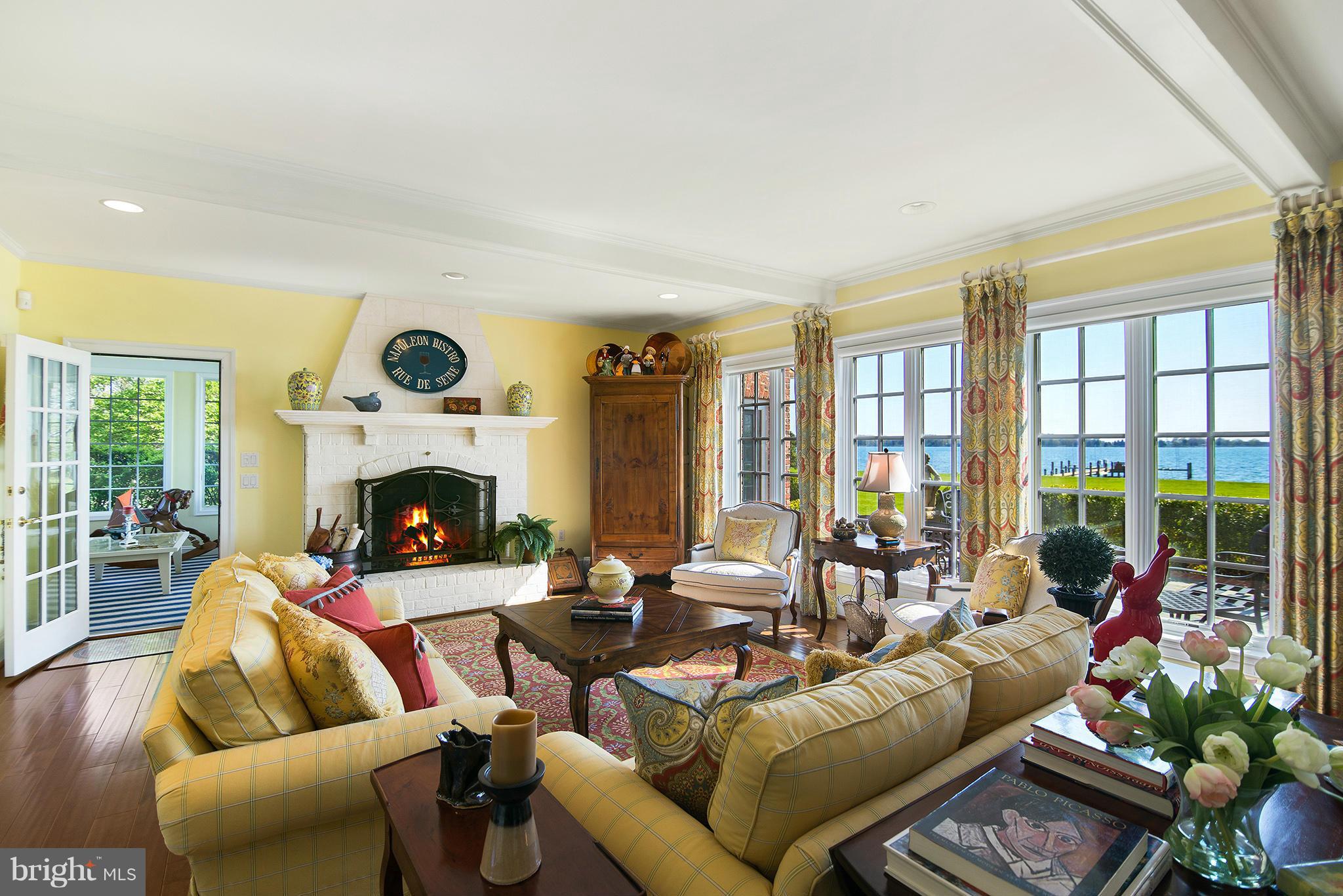 RAYS POINT - Residential