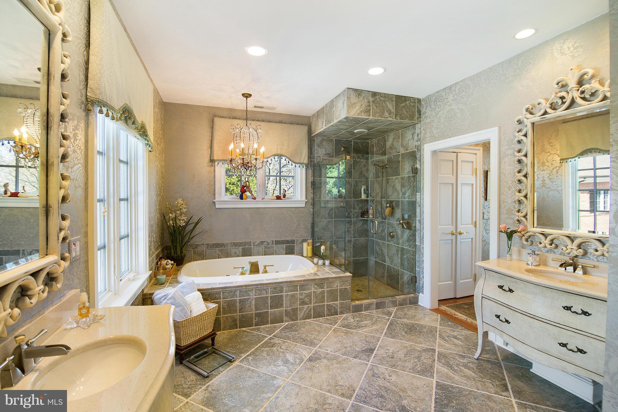 RAYS POINT - Residential