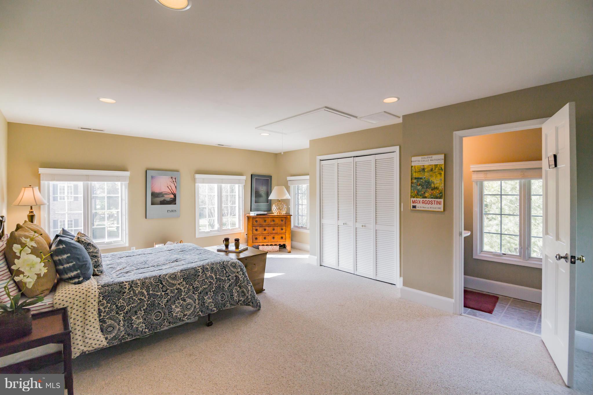 RAYS POINT - Residential