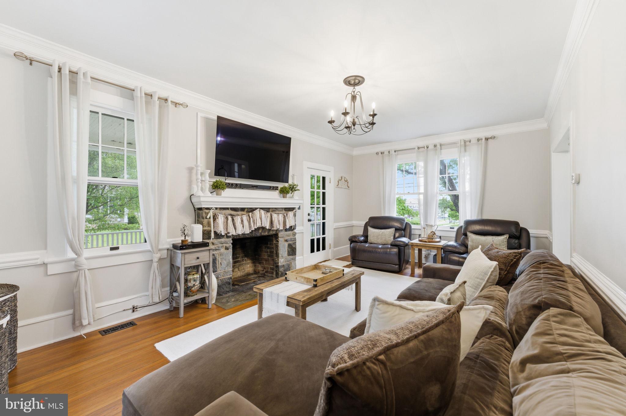 TOWN OF PURCELLVILLE - Residential
