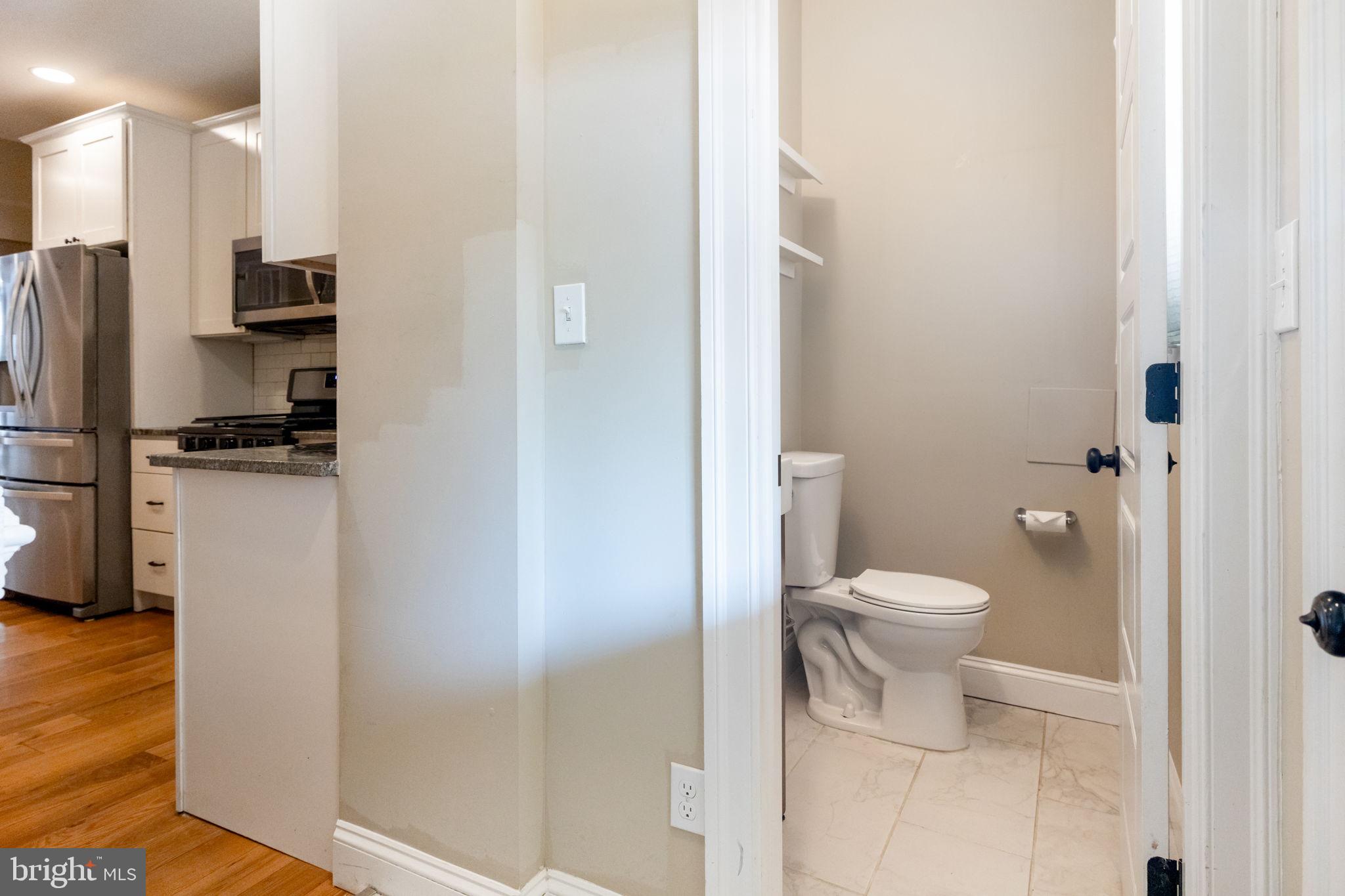 LOCUST POINT - Residential