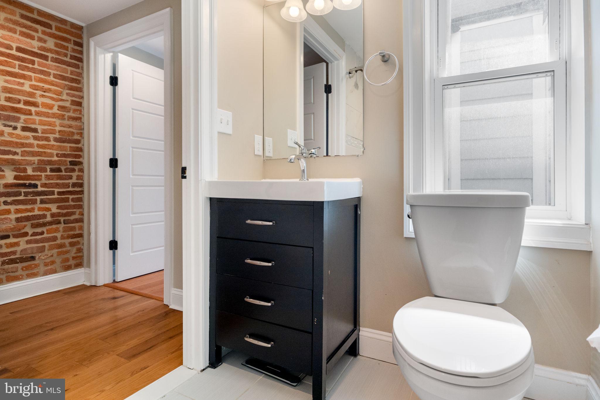 LOCUST POINT - Residential