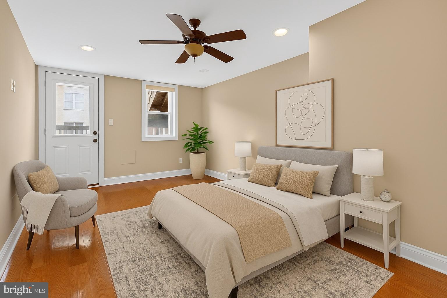 LOCUST POINT - Residential