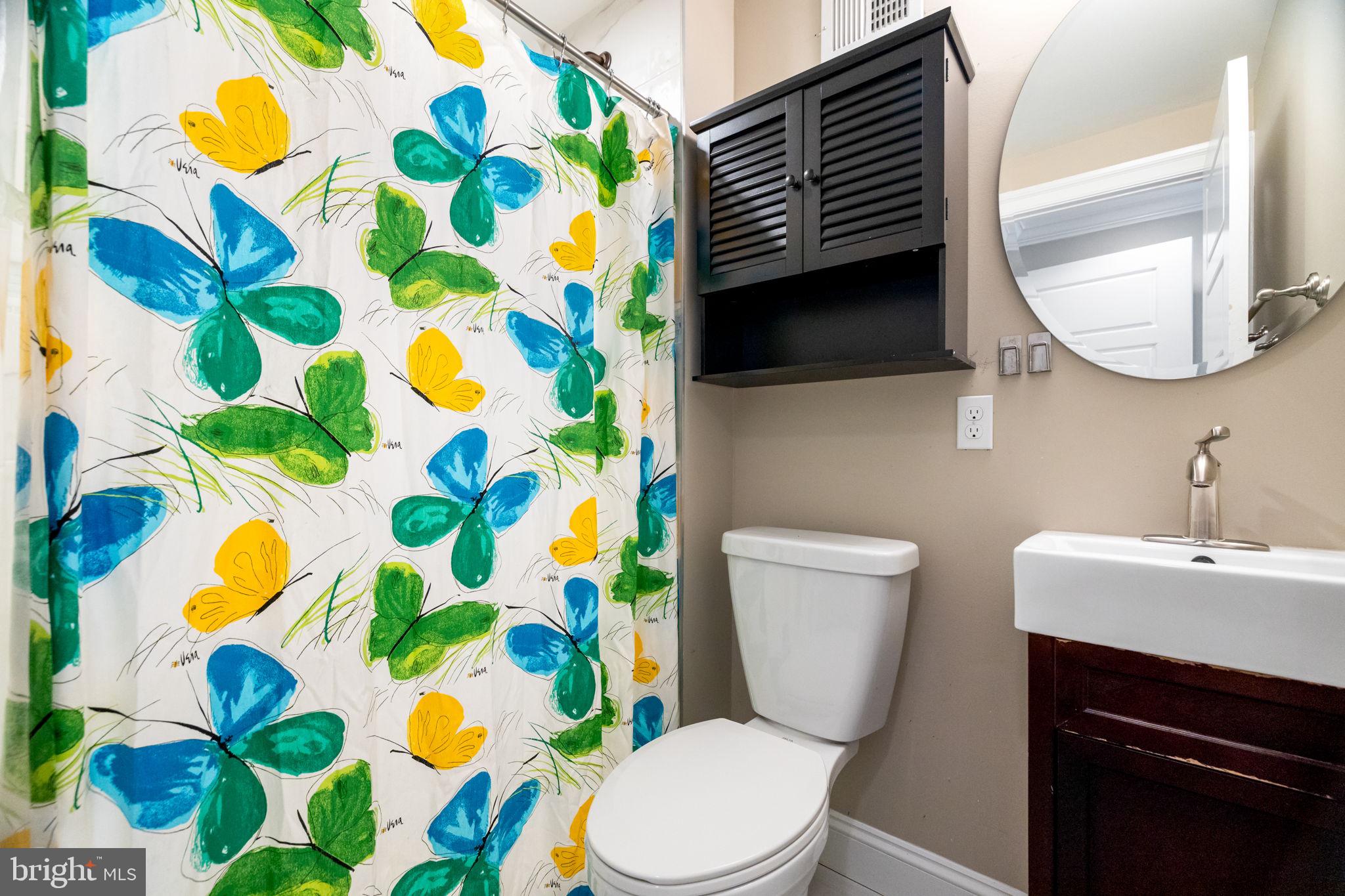 LOCUST POINT - Residential