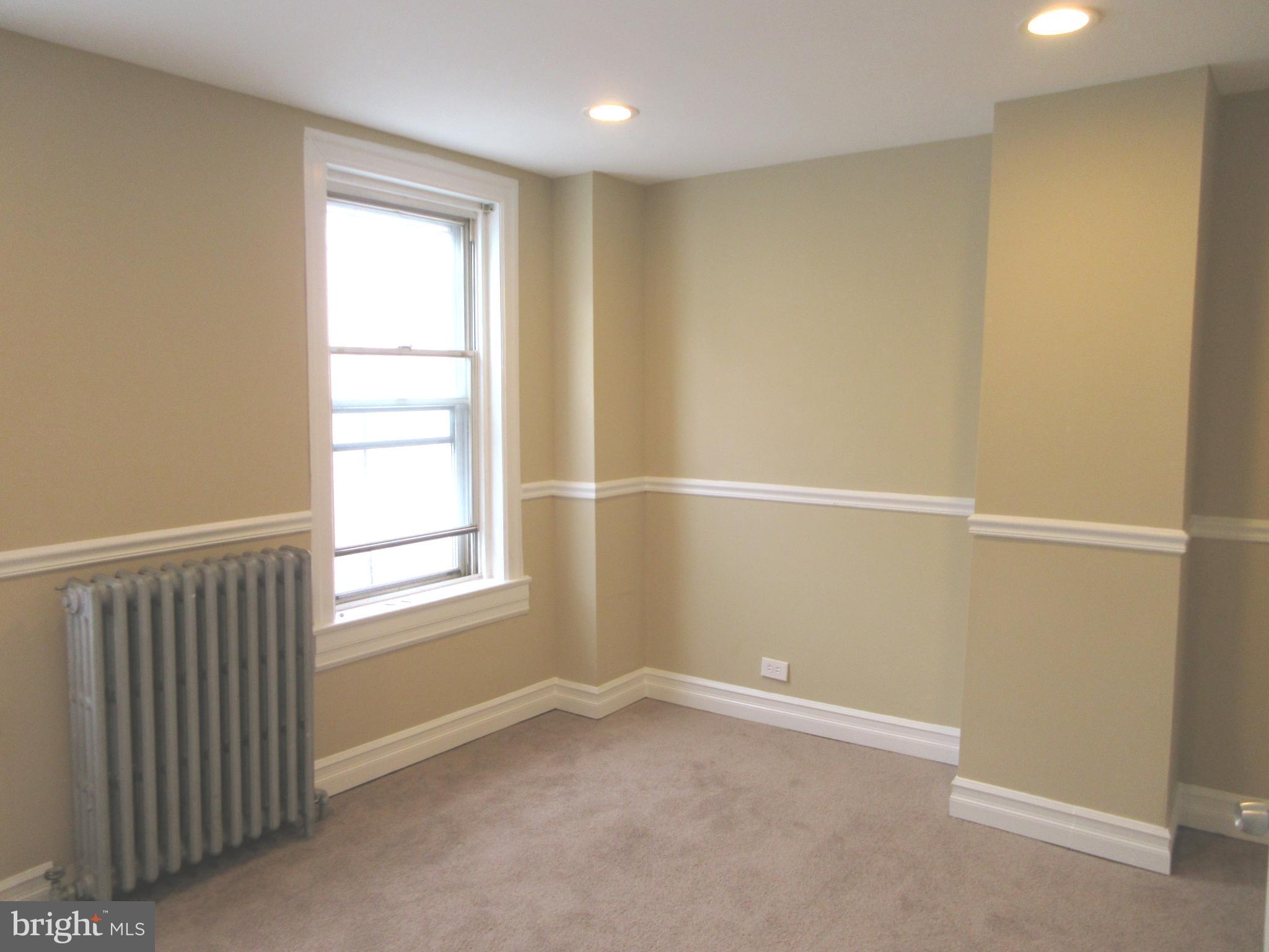 BRIDESBURG - Residential