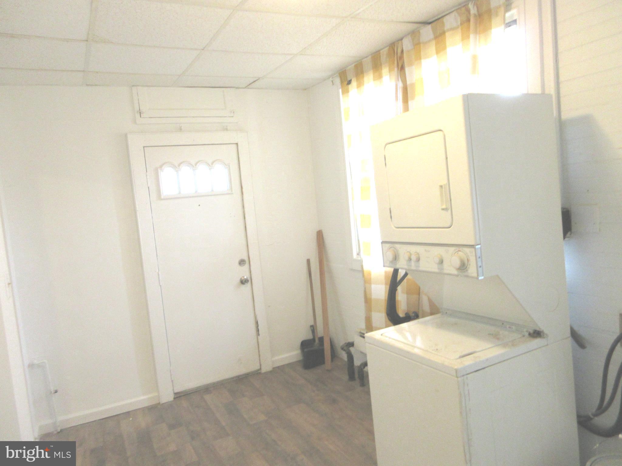 BRIDESBURG - Residential