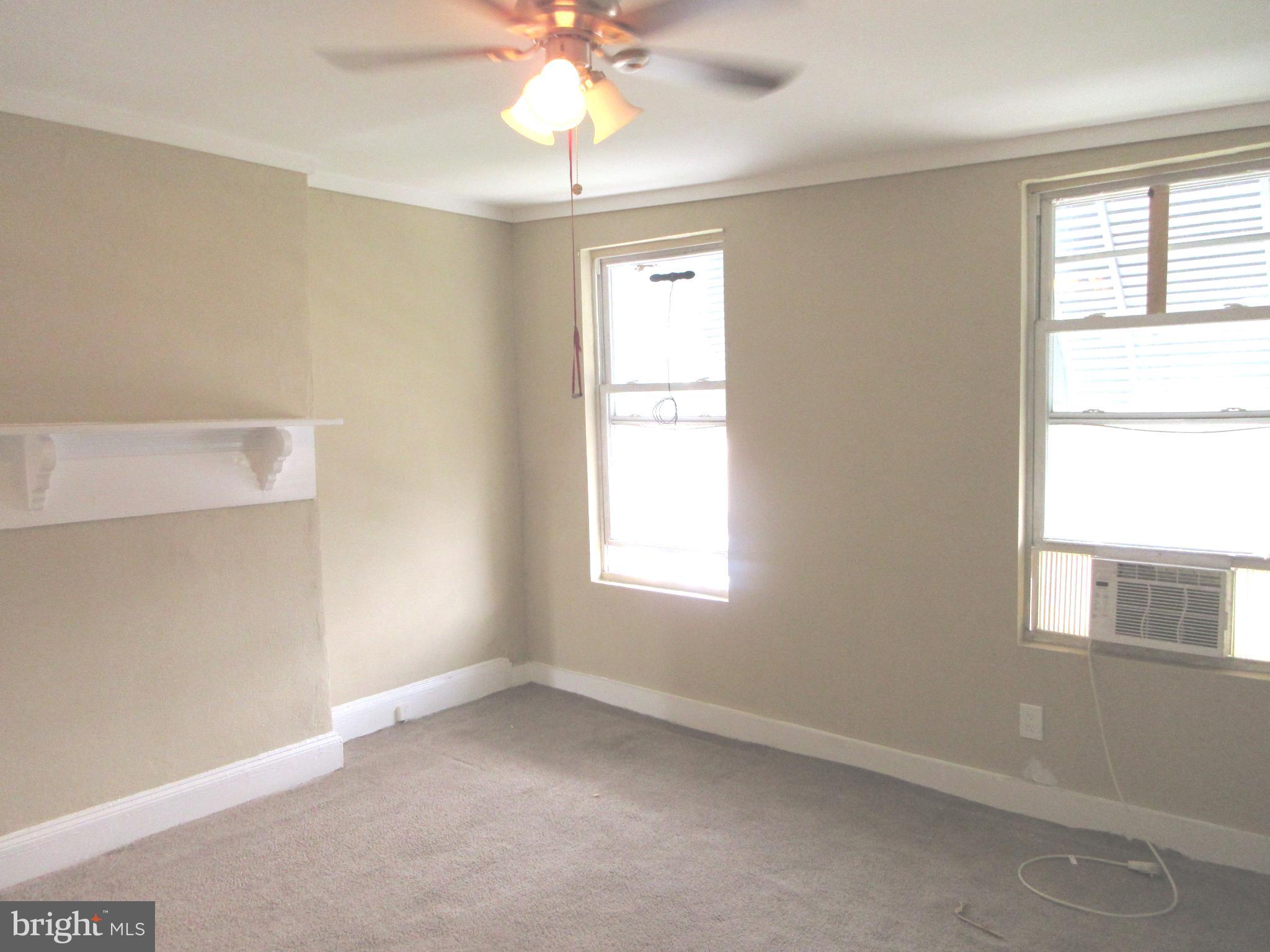 BRIDESBURG - Residential