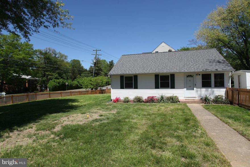 Wonderful home in Pimmit Hills minutes from Tysons Corner, McLean, I-495 and I-66. Hardwood floors, addition on back with large family room with vaulted ceilings and gleaming hardwood floors, large fenced yard, great deck and shed for your stuff.   $50 app fee per adult- all adults must apply and be on lease. Pets case by case less than 30lbs with an extra $50/month pet rent.  Limit  1 pet. PICTURES FROM BEFORE TENANTS.  

Max 2 incomes to qualify.
Income of 3*monthly rent or higher.
Min credit score of 680 or above.
Good past rental history required.
1 Month Security Deposit

Available about 04/21/2025.