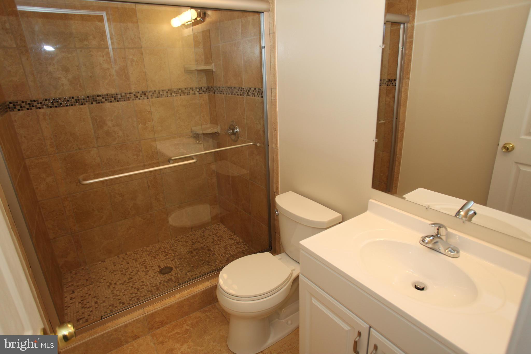 PIMMIT HILLS - Residential Lease