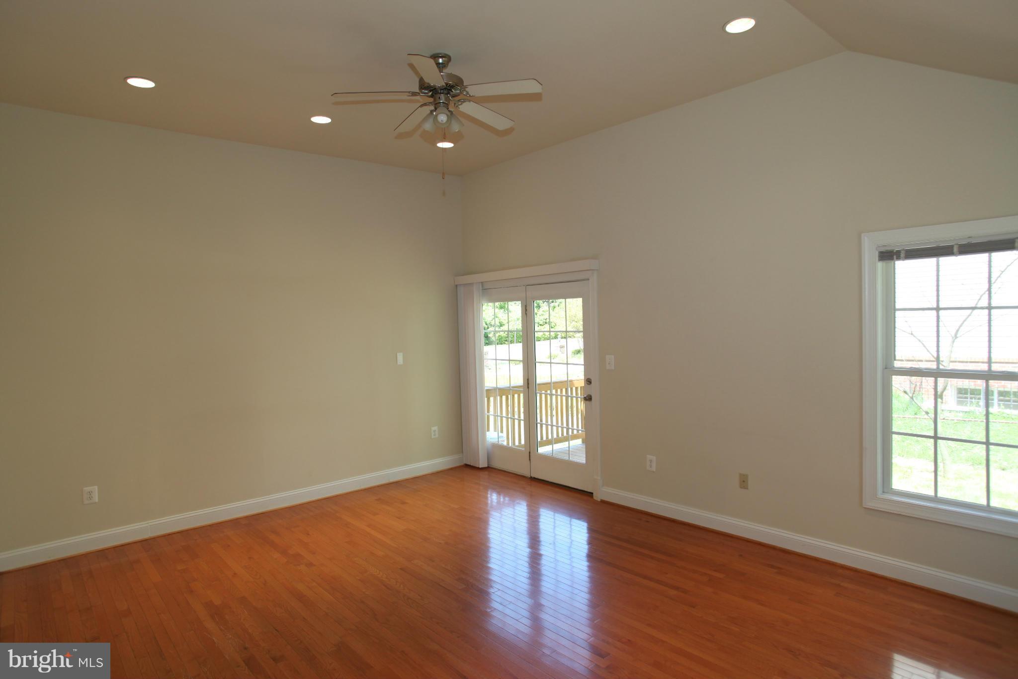 PIMMIT HILLS - Residential Lease