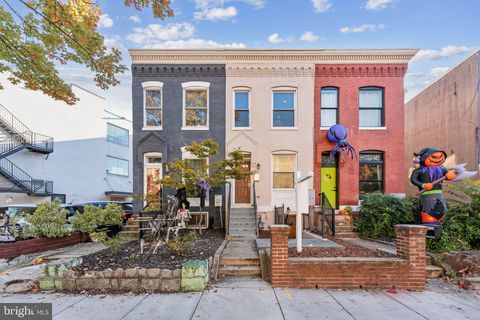 718 13TH STREET SE WASHINGTON DC 20003