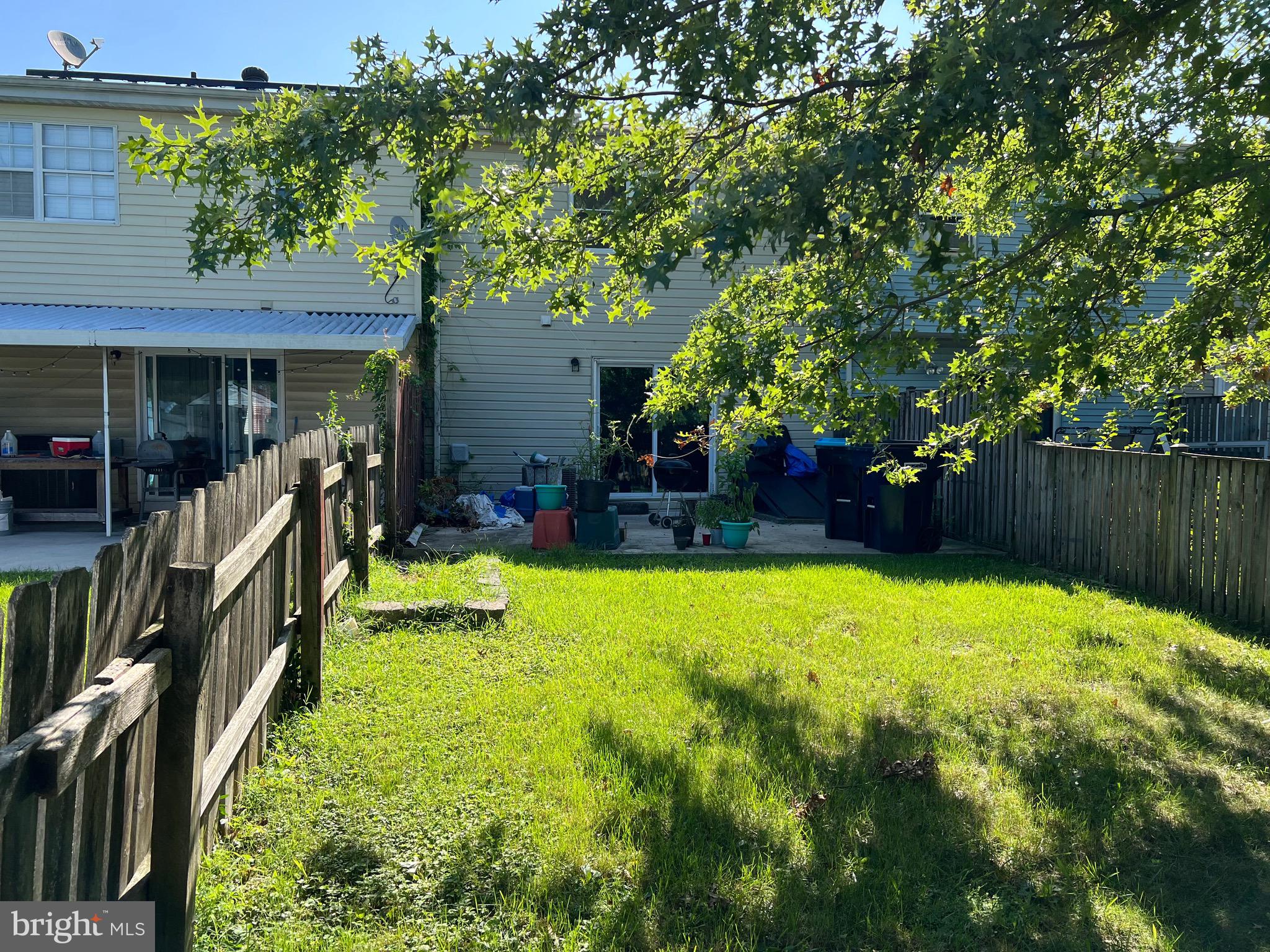 575 JAMESTOWN COURT