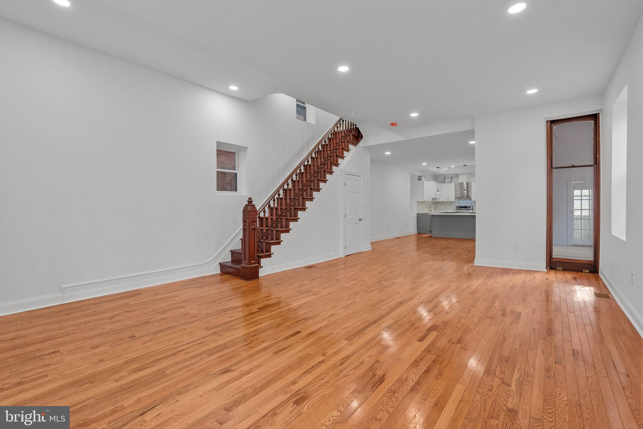 FRANKFORD - Residential