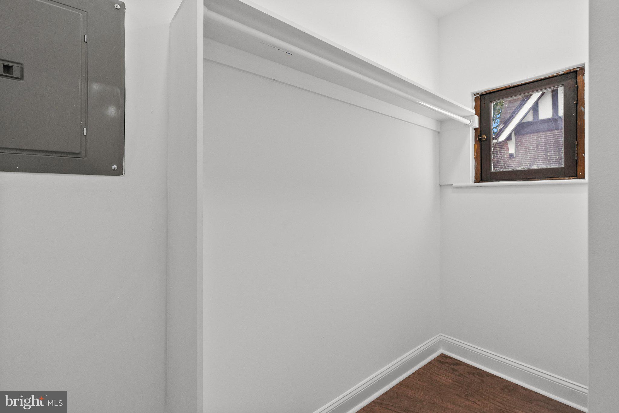 FRANKFORD - Residential