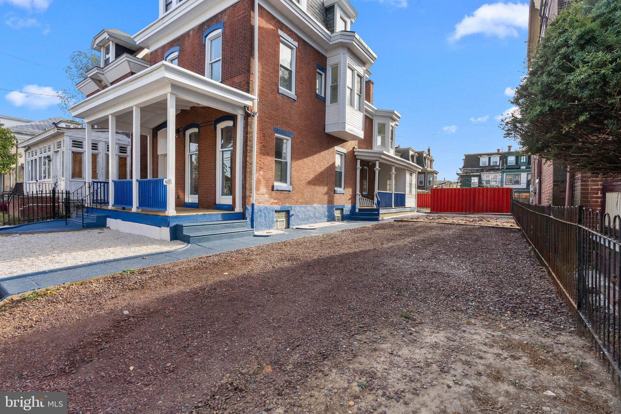 FRANKFORD - Residential