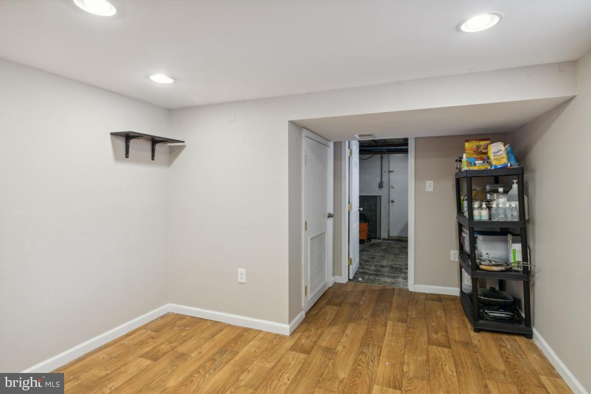 PARKVILLE - Residential