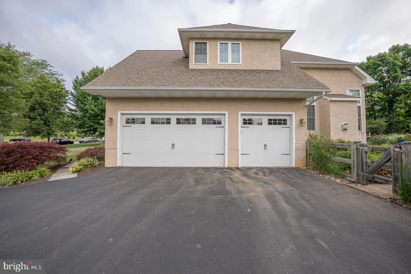 MERION GOLF MANOR - Residential