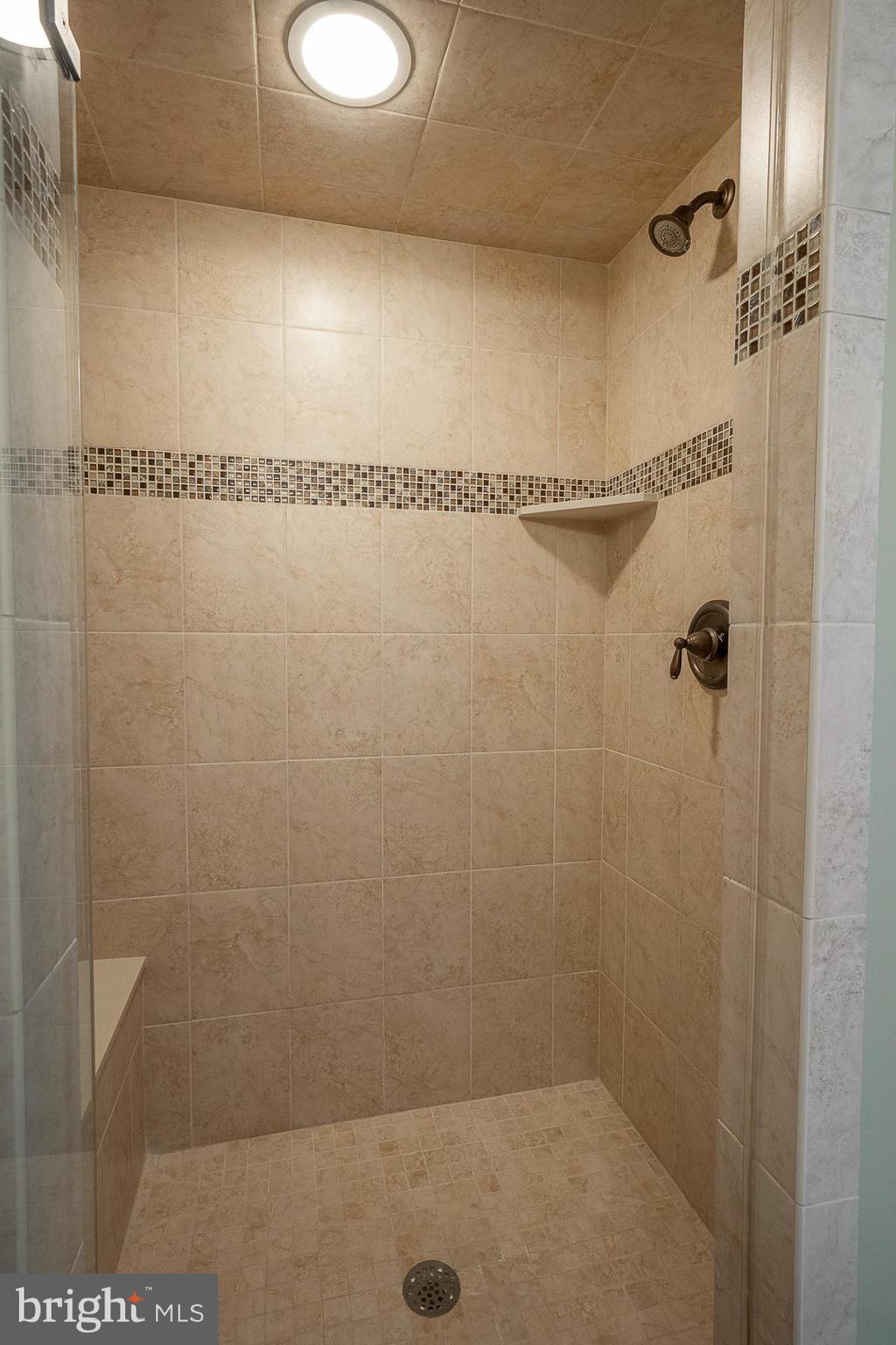 MERION GOLF MANOR - Residential