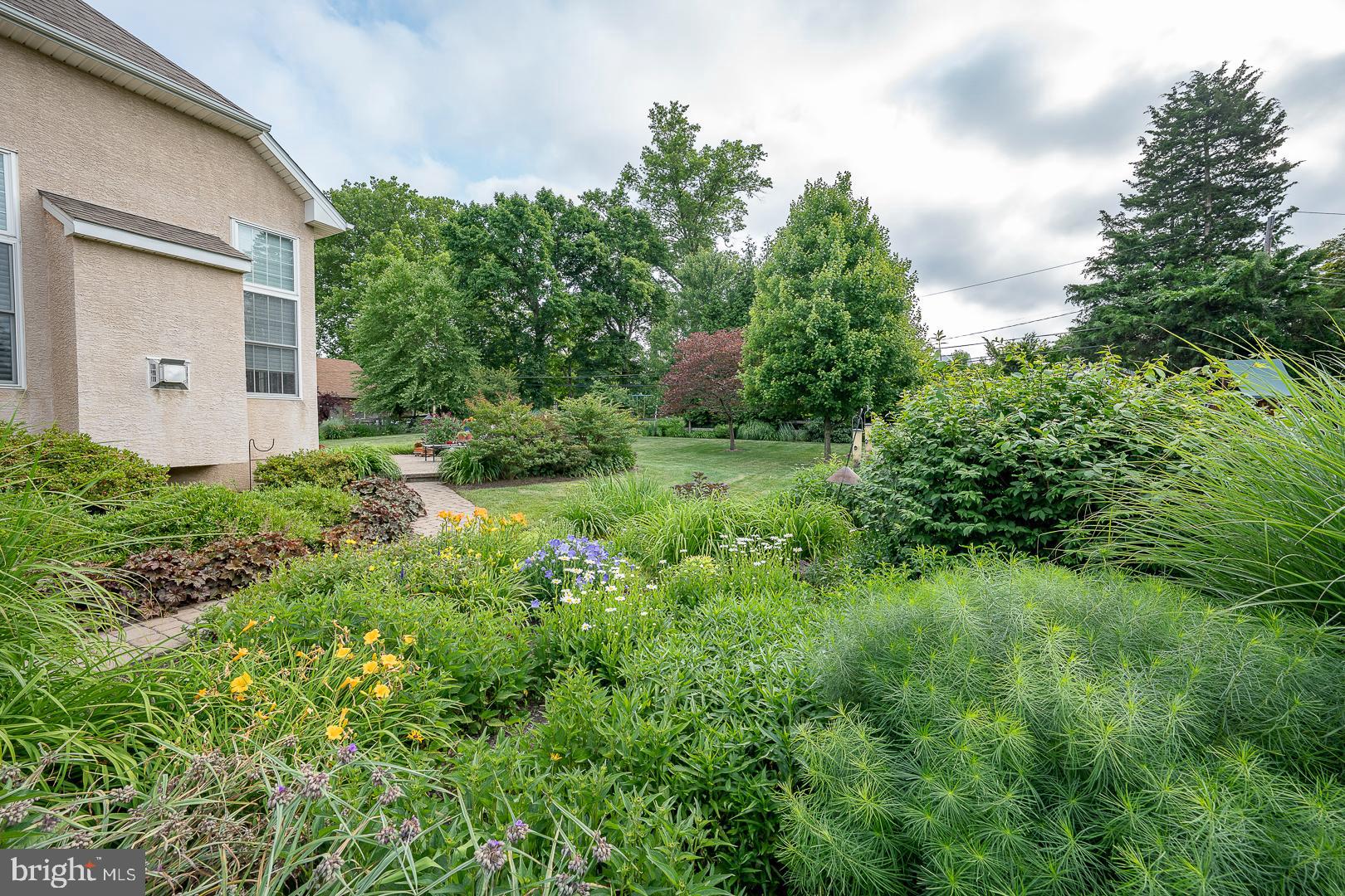 MERION GOLF MANOR - Residential