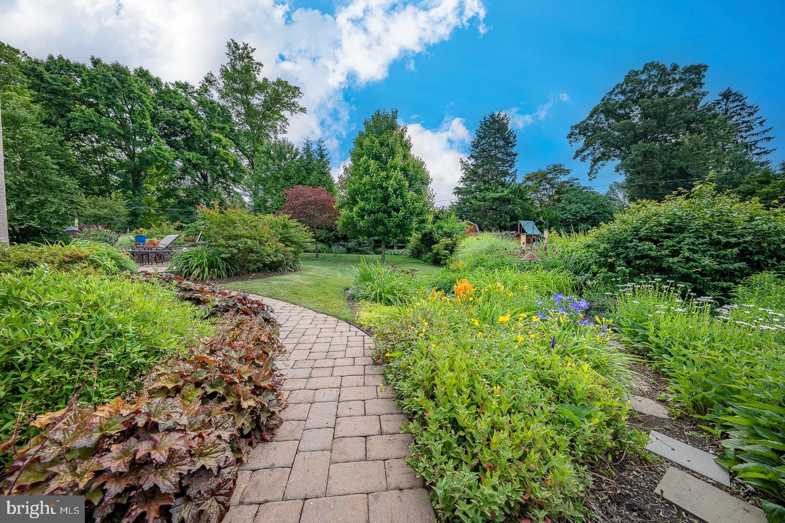 MERION GOLF MANOR - Residential