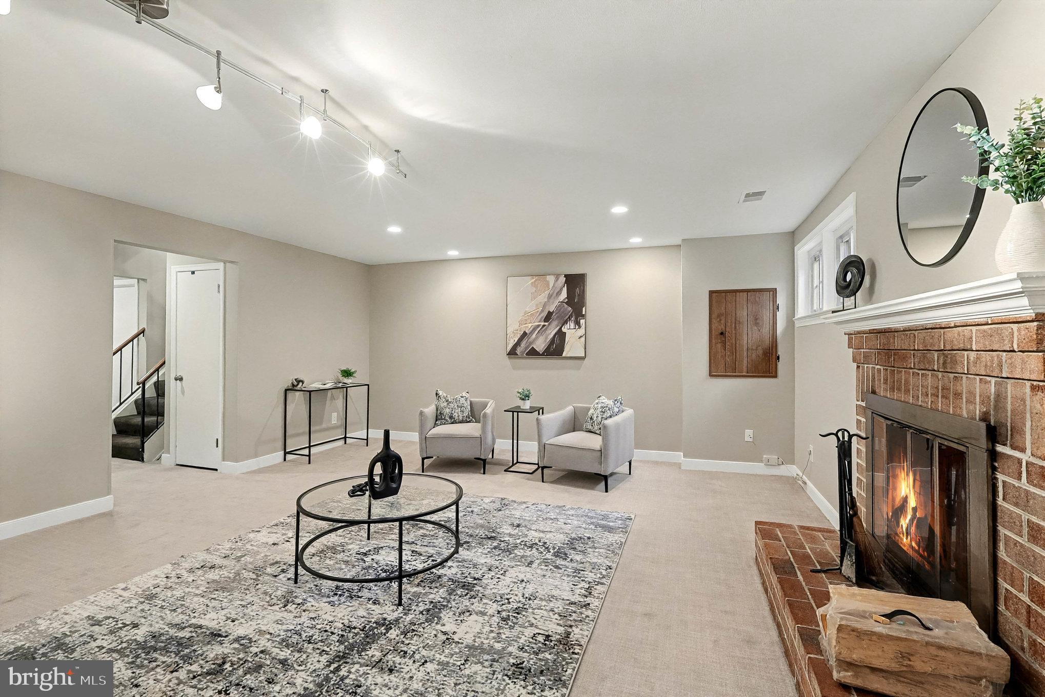 ARROWOOD - Residential