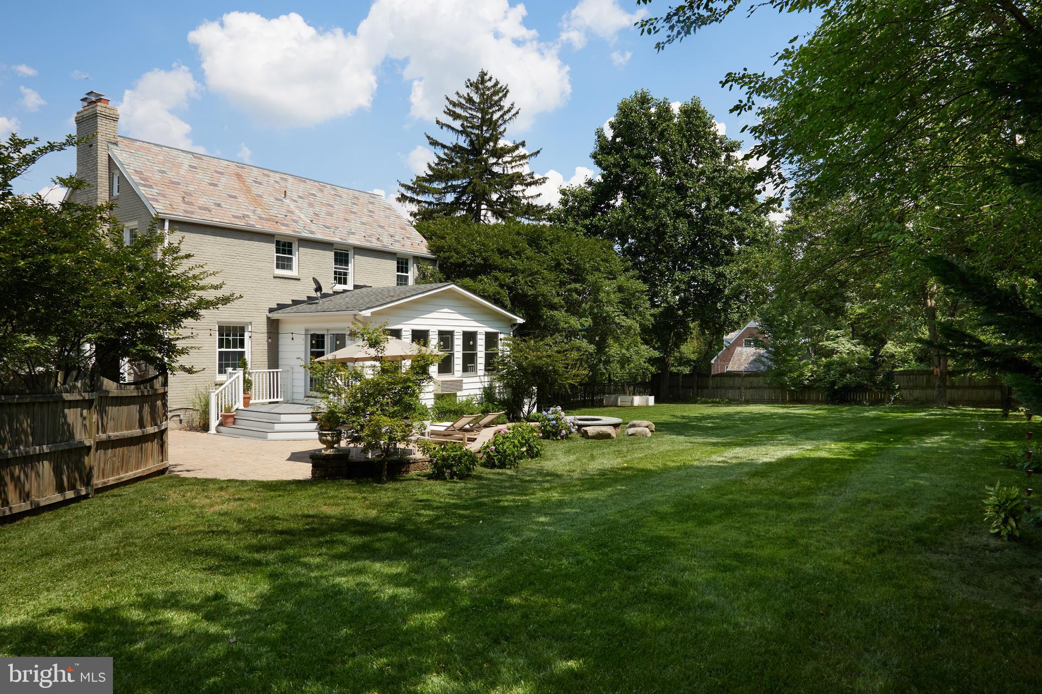 HILLANDALE - Residential