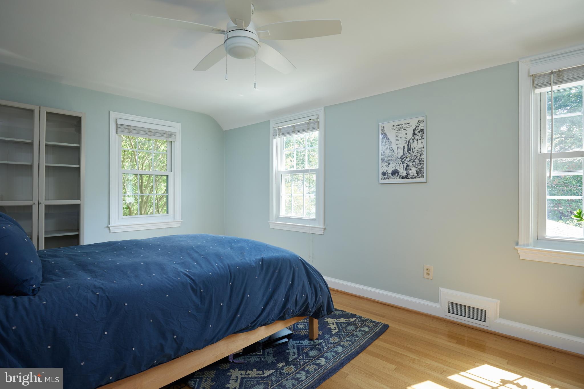 HILLANDALE - Residential